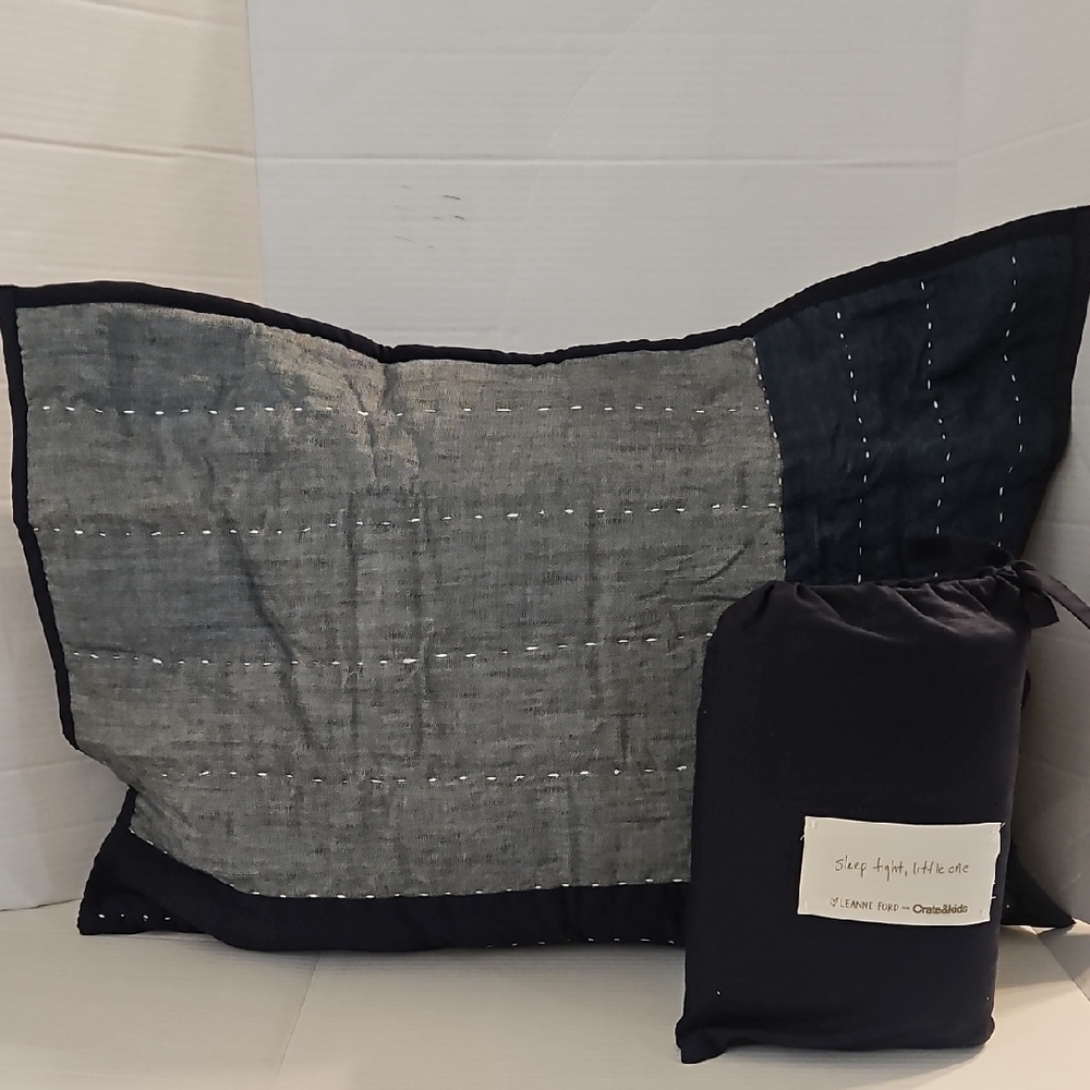 Crate&Barrel NWT Navy Pioneertown Quilted Organic Cotton Standard Pillow Shams